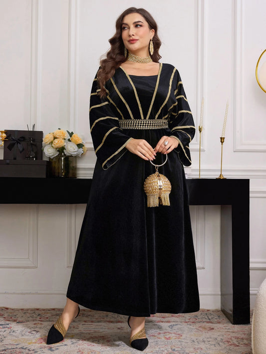 Robe midi évasée à manches chauve-souris avec dentelle florale dorée en velours